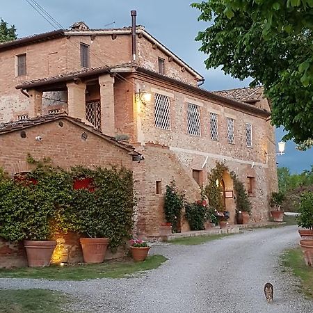 Fattoria Le Pietre Vive Di Montaperti Apartman Monteaperti  Kültér fotó